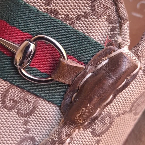 Gucci Beige Loafers with Green and Red Stripes - Picture 9 of 11